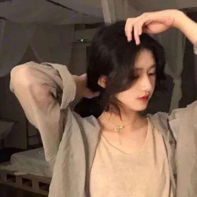 男极探射灯